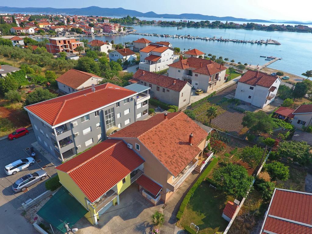 Apartments Lena Sukosan Exterior photo